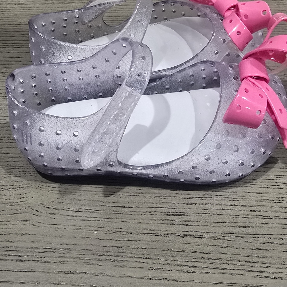NWT Little GIrls Jelly Mary Janes with Pink Bow